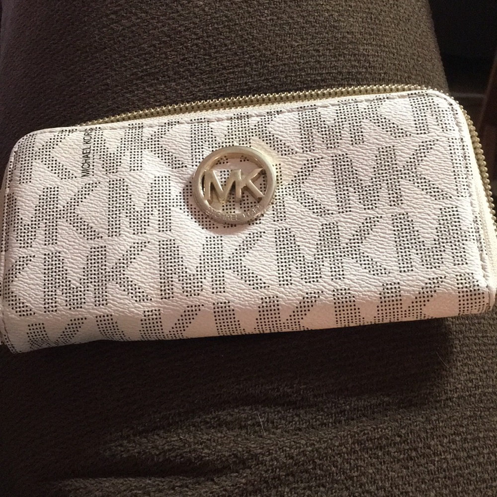 mk wallet